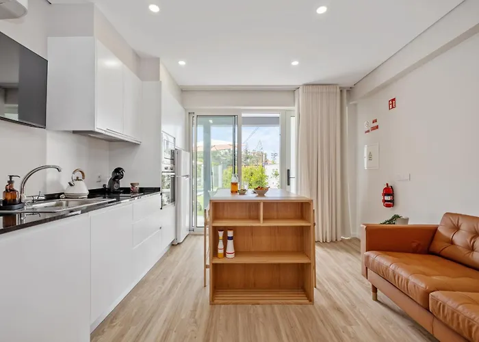 Modern Steps From Apartman *